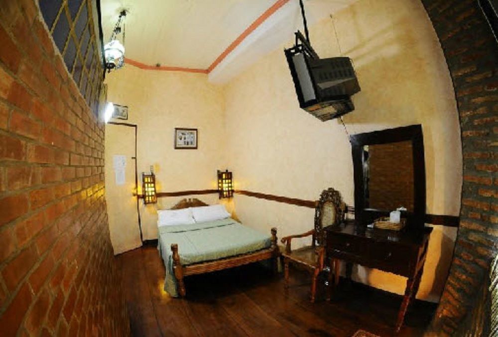 Zen Rooms Grandpa'S Inn Vigan Exterior foto