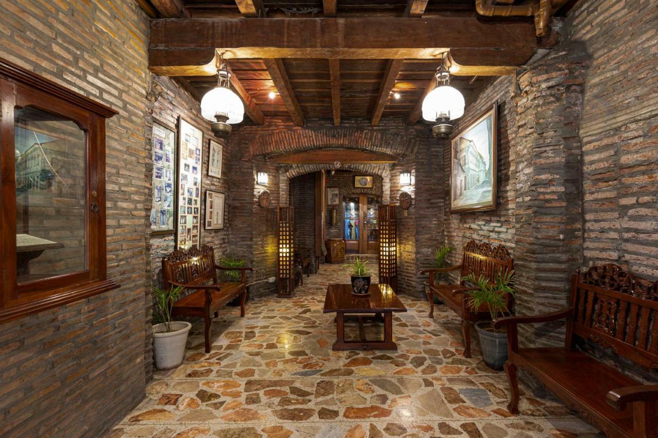 Zen Rooms Grandpa'S Inn Vigan Exterior foto